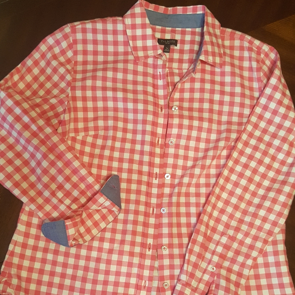 Talbot buttoned long sleeved  pink and white color